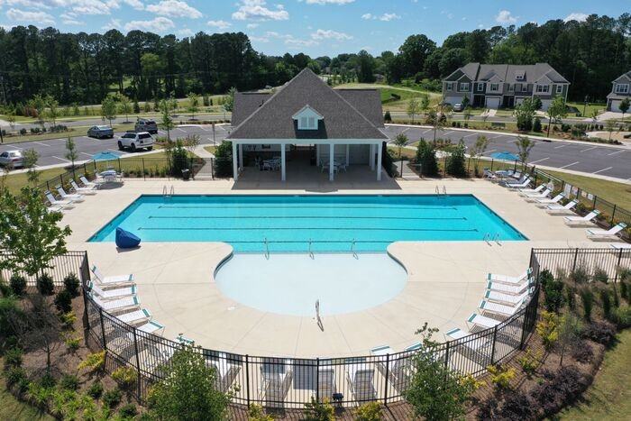 754 Kitfox Dr Nw - Photo 2 of 38