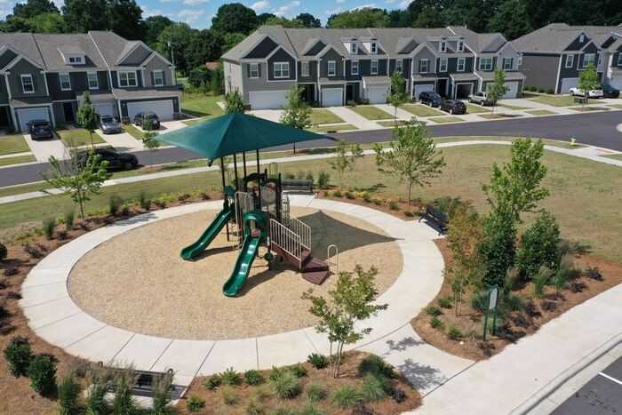 754 Kitfox Dr Nw - Photo 4 of 38