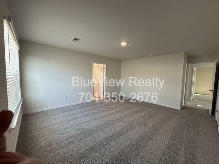 12129 Lady Bell Dr - Photo 5 of 9