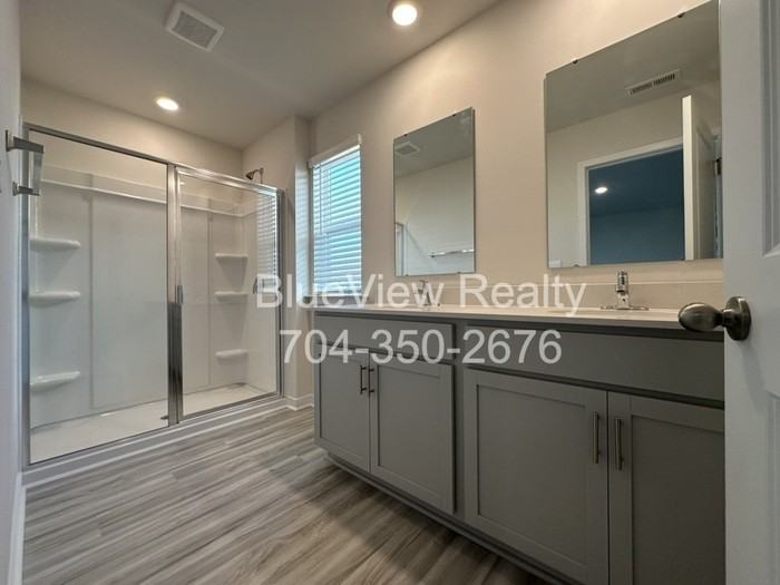 12129 Lady Bell Dr - Photo 6 of 9