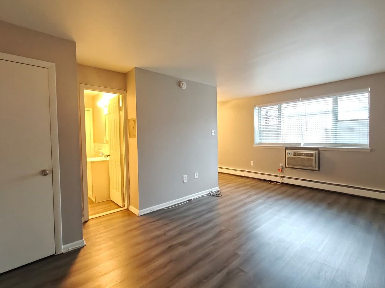 7210 Oxford Ave #11 - Photo 3 of 7