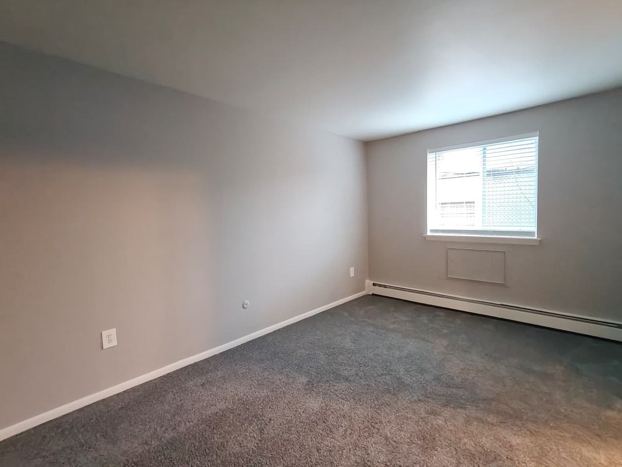 7210 Oxford Ave #11 - Photo 6 of 7