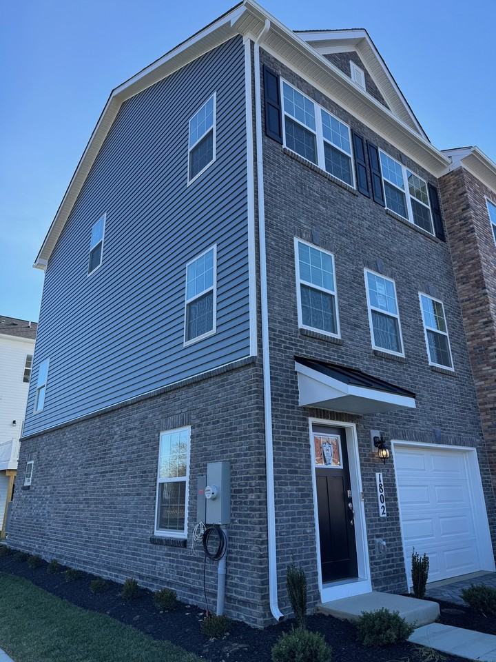 1802 Blythe Way #6 - Photo 2 of 19