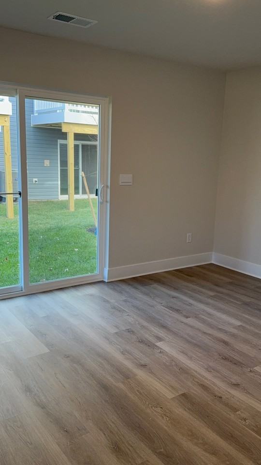 1802 Blythe Way #6 - Photo 3 of 19