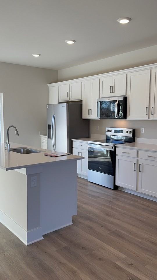 1802 Blythe Way #6 - Photo 6 of 19