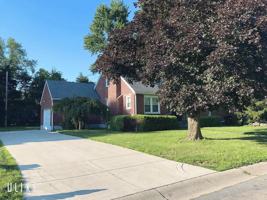 featured image of 11 W Sherry Dr #NA