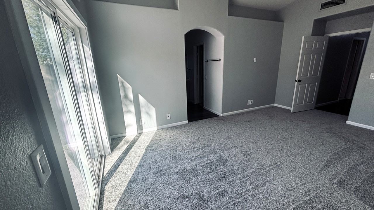 280 S Bedford Dr #NA - Photo 5 of 7