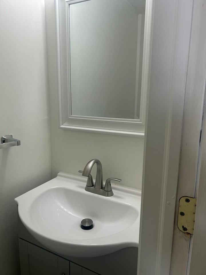 523 Balsam Ter #NA - Photo 2 of 12