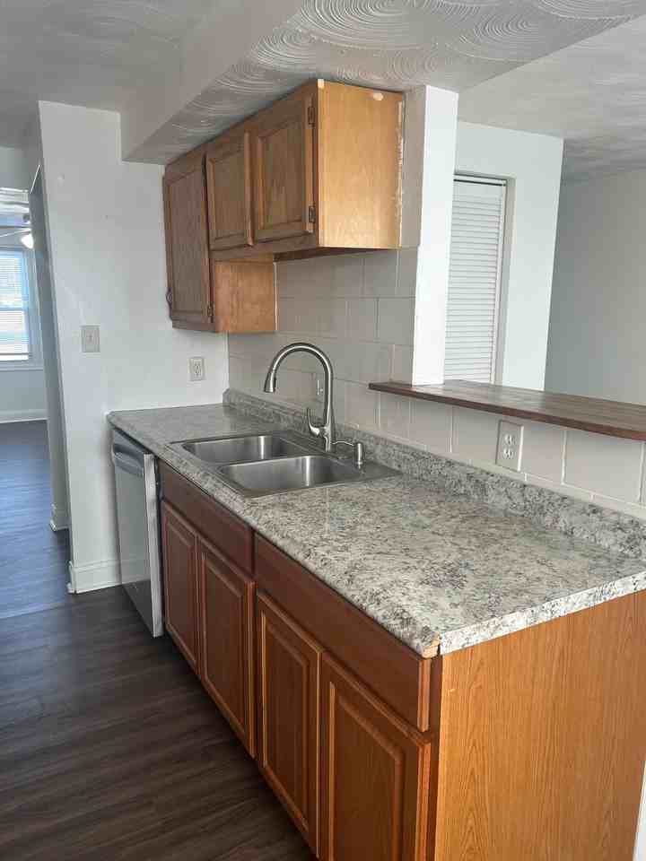 523 Balsam Ter #NA - Photo 7 of 12