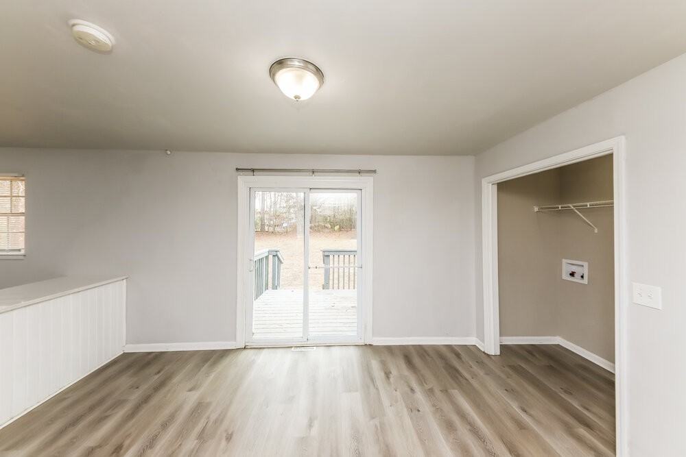 4230 Senoa Dr Nw - Photo 6 of 16