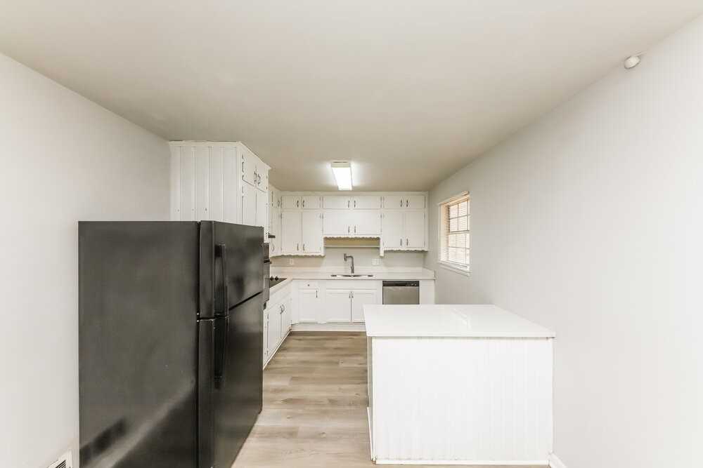 4230 Senoa Dr Nw - Photo 7 of 16