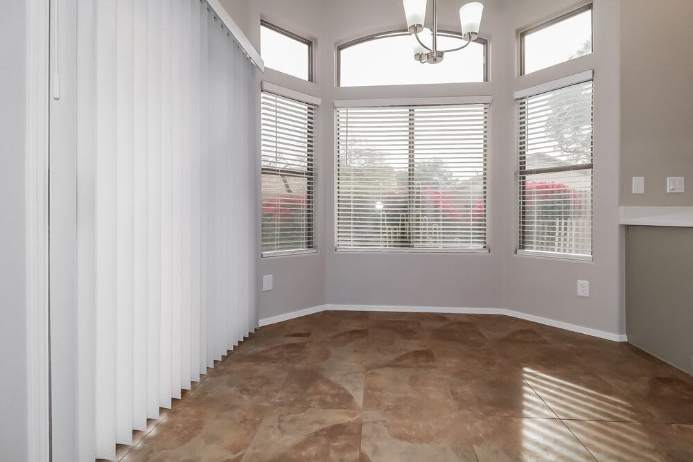 12913 W Sheridan St - Photo 6 of 16