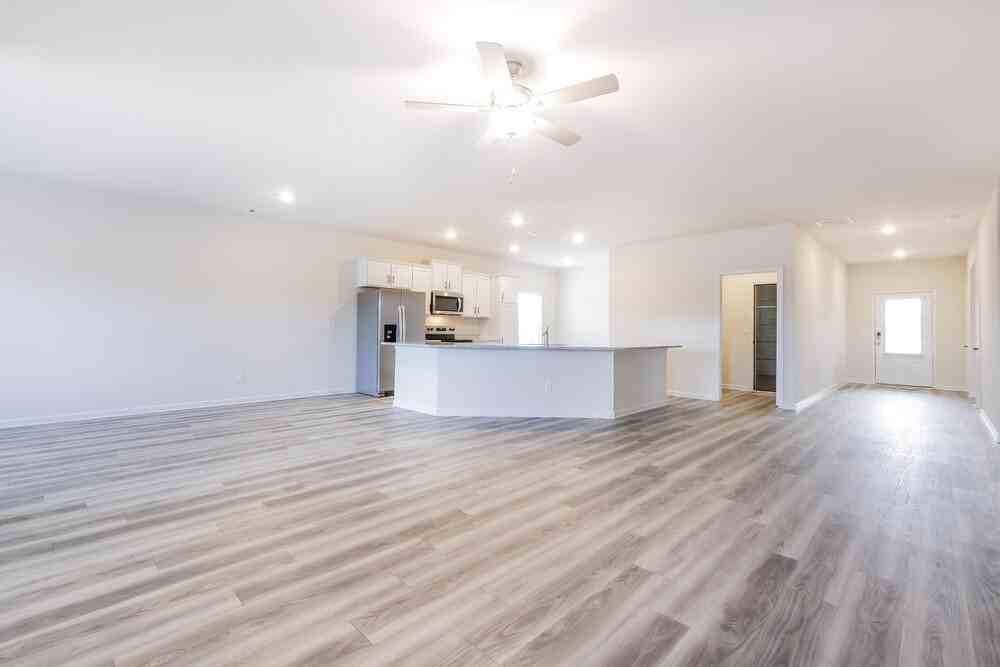 236 Oliver Dr - Photo 4 of 16