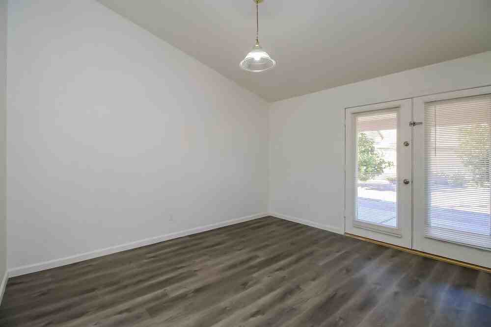 1350 W Gary Dr - Photo 6 of 16