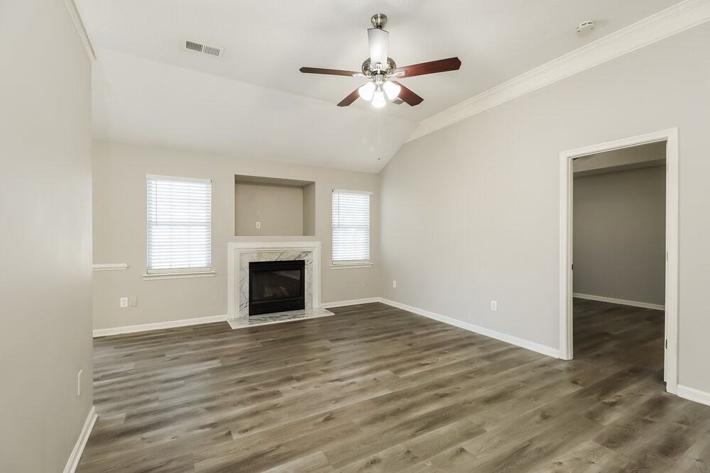 10328 Taftnale Ct - Photo 4 of 16