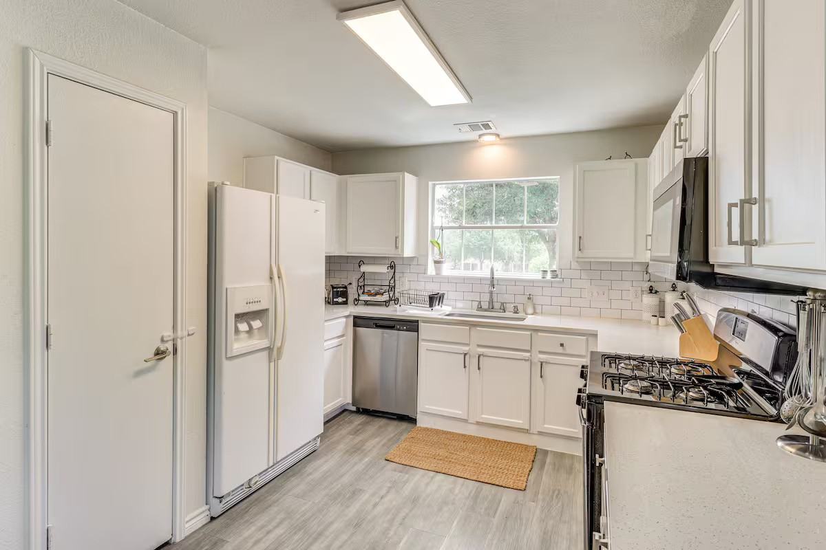 11304 Hungry Horse Dr - Photo 7 of 22