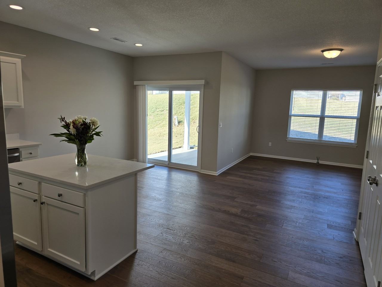 12219 N Rhode Ct Kansas City MO 64163 #1 - Photo 3 of 11