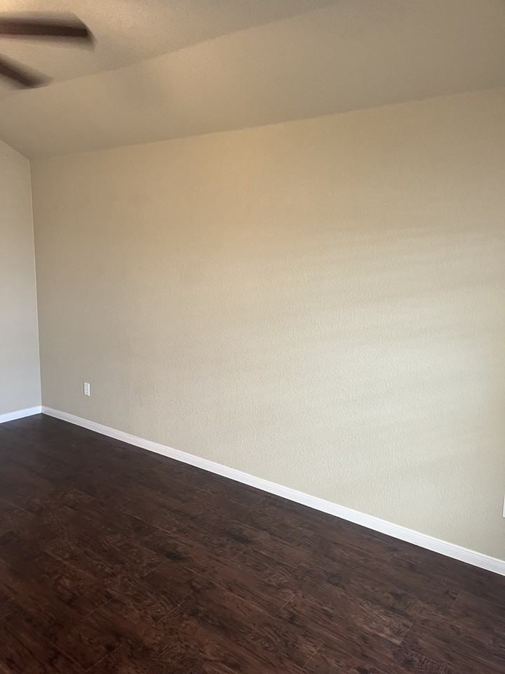 413 Study Hall Loop #B - Photo 4 of 32