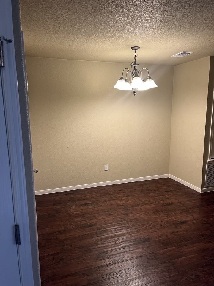 413 Study Hall Loop #B - Photo 6 of 32