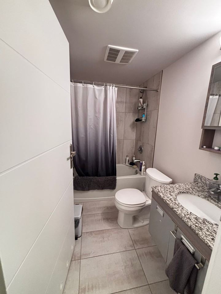 257 Hemlock St - Photo 3 of 6