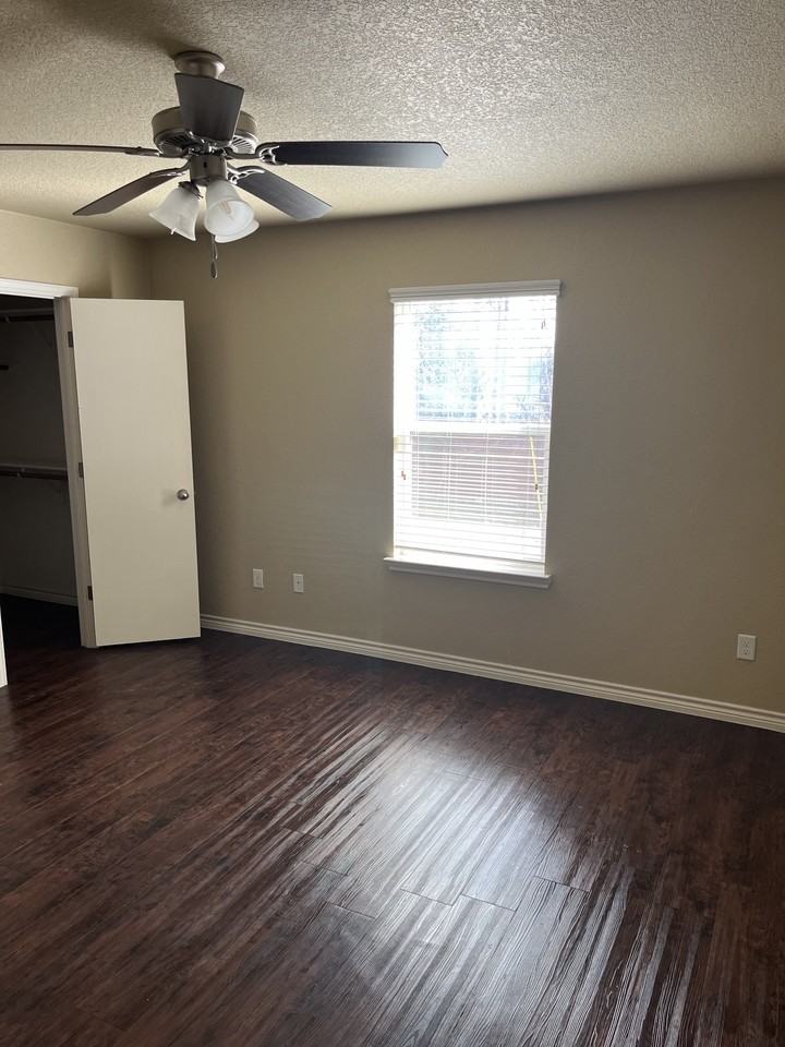 1813 Yuron Trce #A - Photo 3 of 19