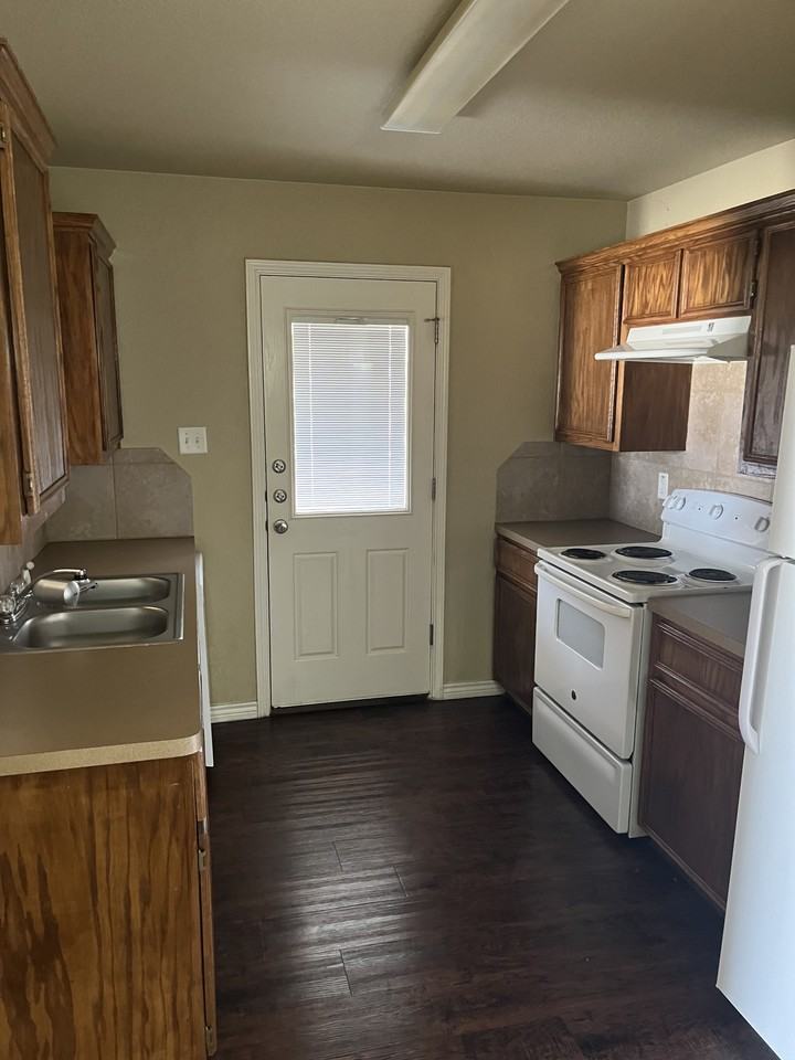 1813 Yuron Trce #A - Photo 7 of 19