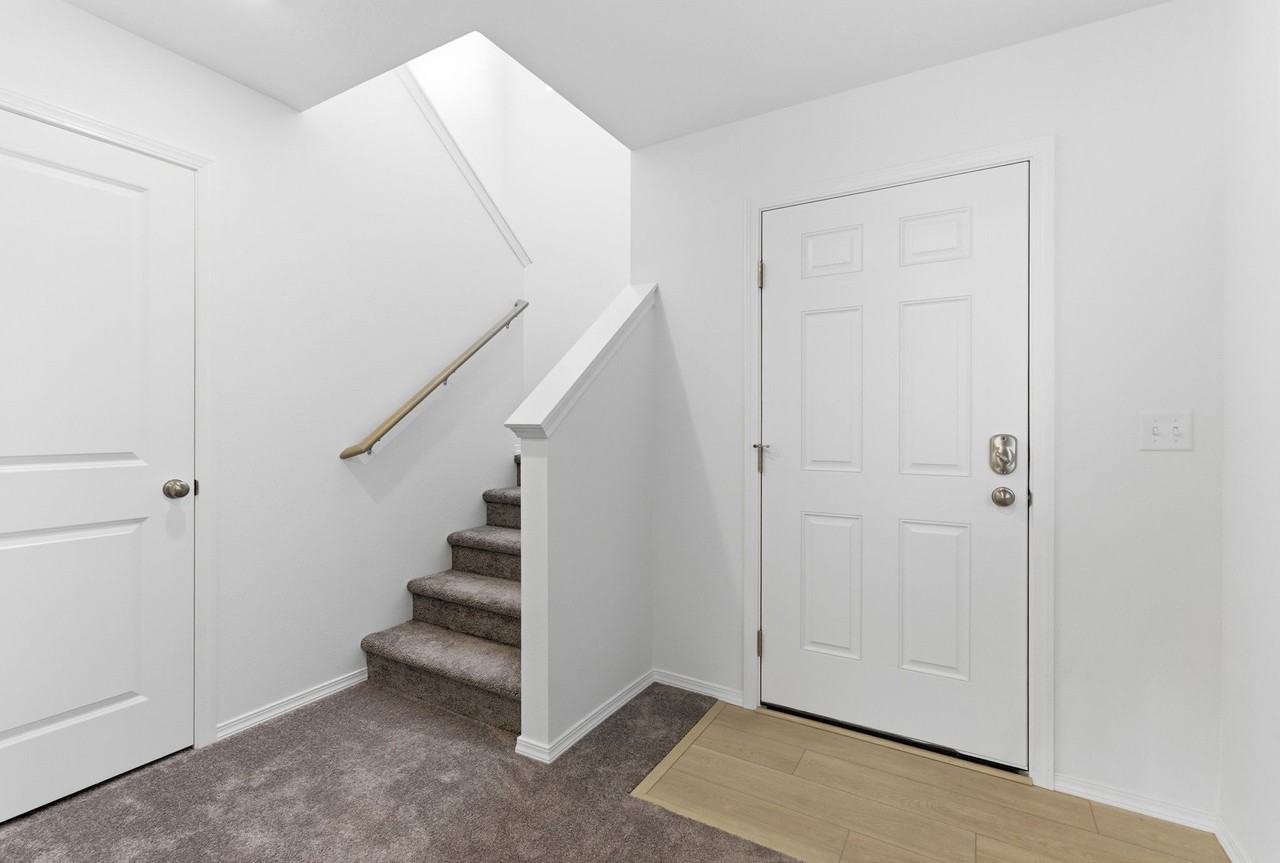 1334 N Wilhelm Way #1 - Photo 4 of 26