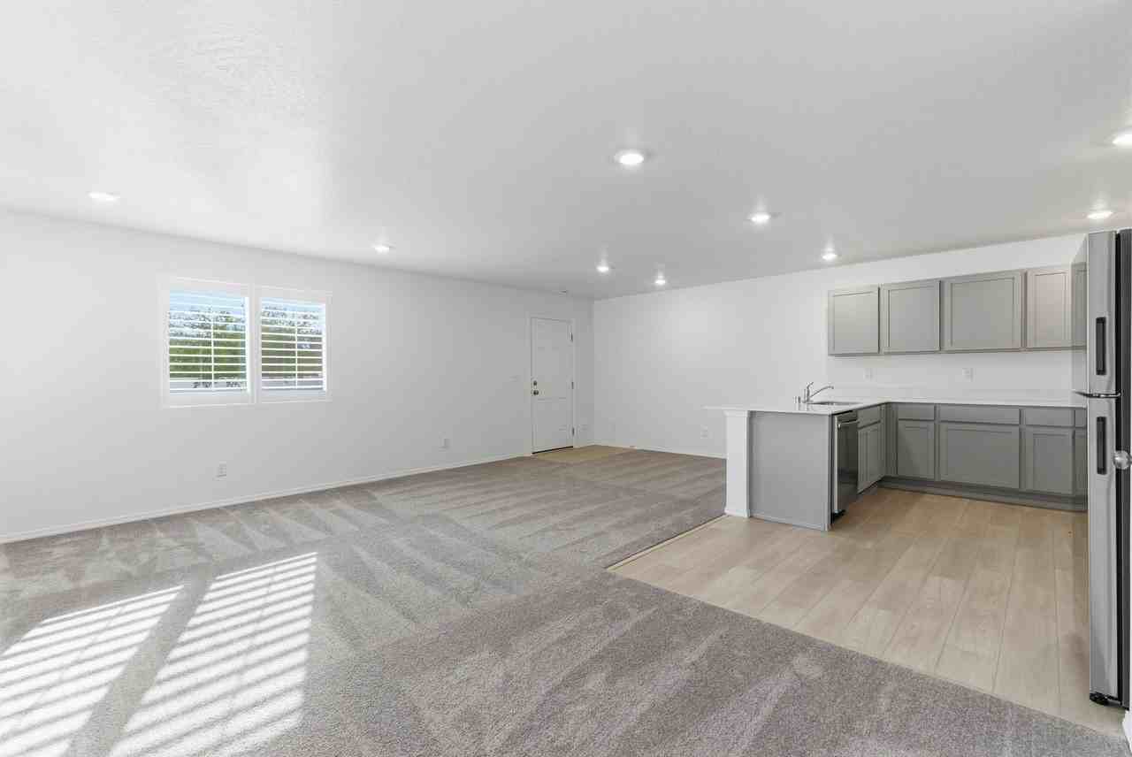 1334 N Wilhelm Way #1 - Photo 5 of 26