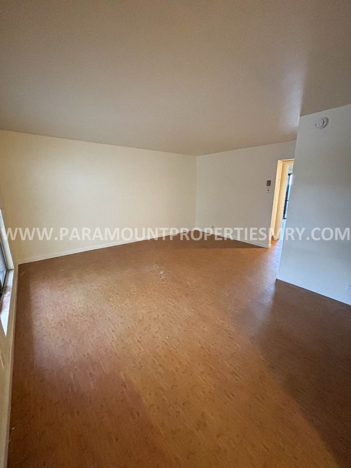 500 Glenwood Cir #528 - Photo 7 of 12