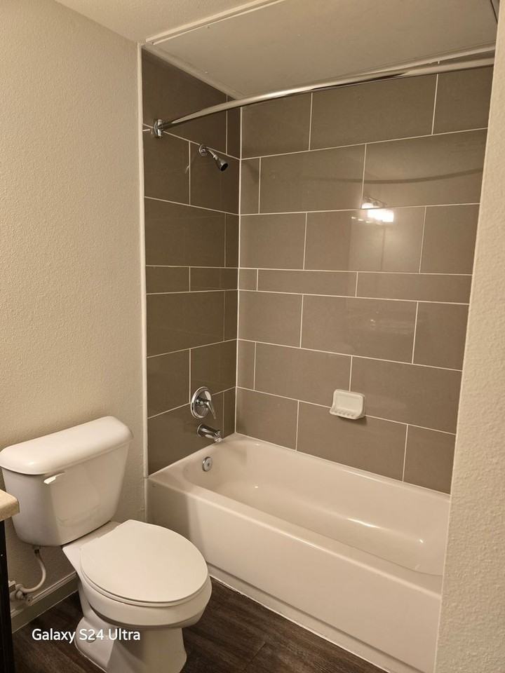 Sorrento Apartments - Photo 3 of 16