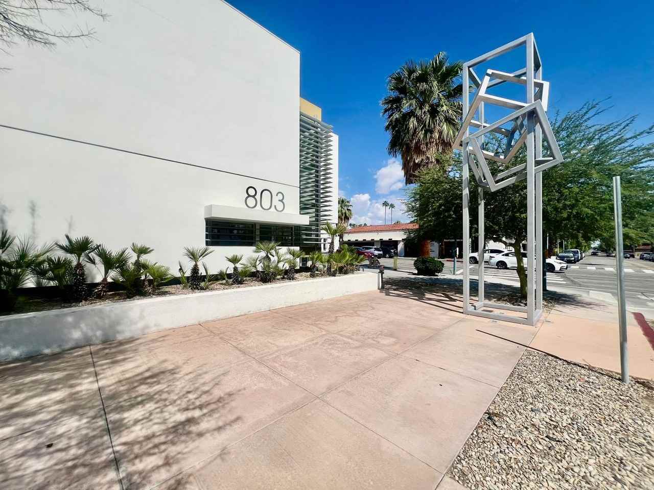 803 N Palm Canyon Dr #07 - Photo 2 of 35