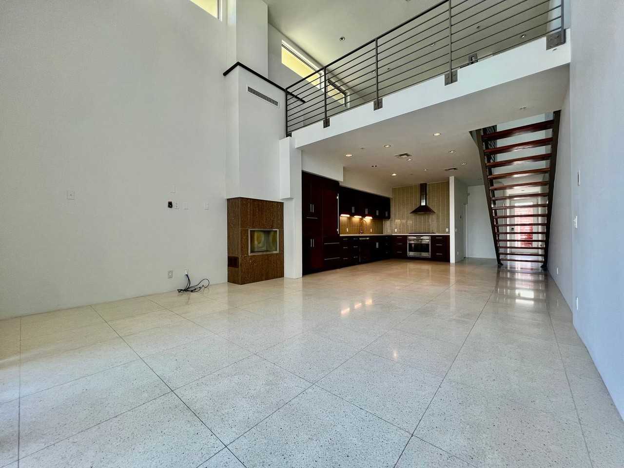 803 N Palm Canyon Dr #07 - Photo 6 of 35