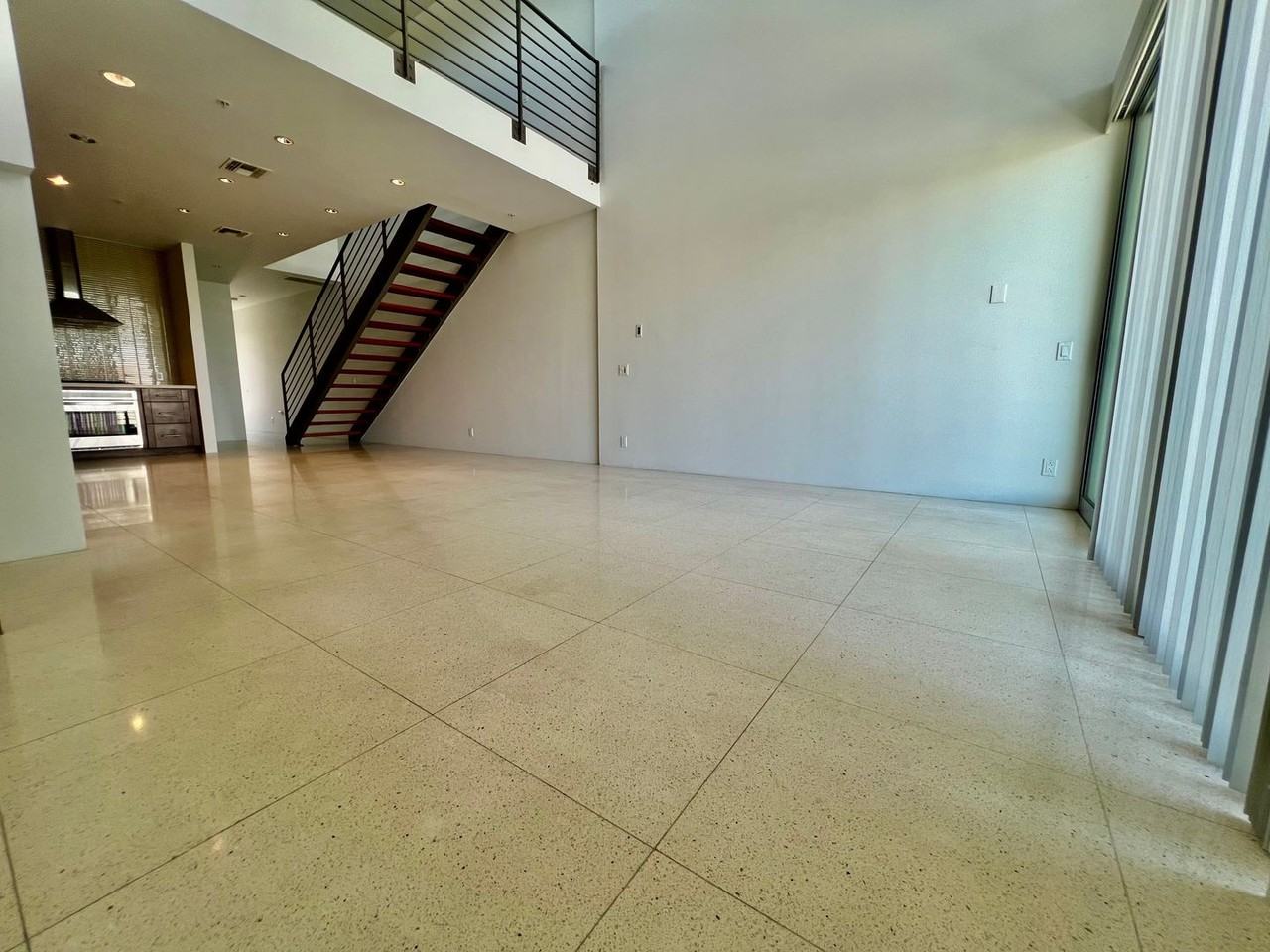 803 N Palm Canyon Dr #07 - Photo 7 of 35