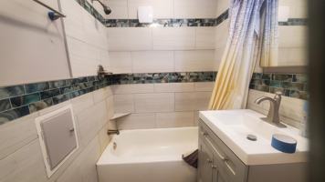 featured image of 3929 Larchmont St #1