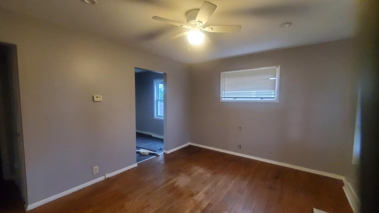 3929 Larchmont St #1 - Photo 5 of 18