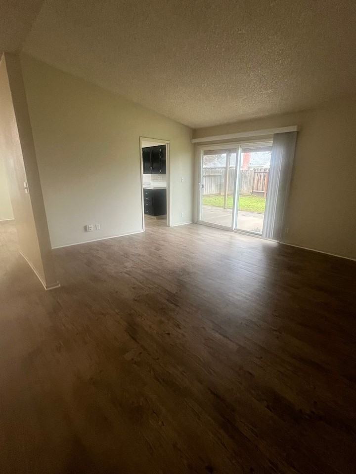 1040 E Donna Dr - Photo 7 of 21