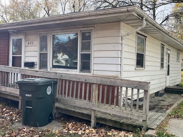 927 Cutler St #927 - Photo 5 of 6