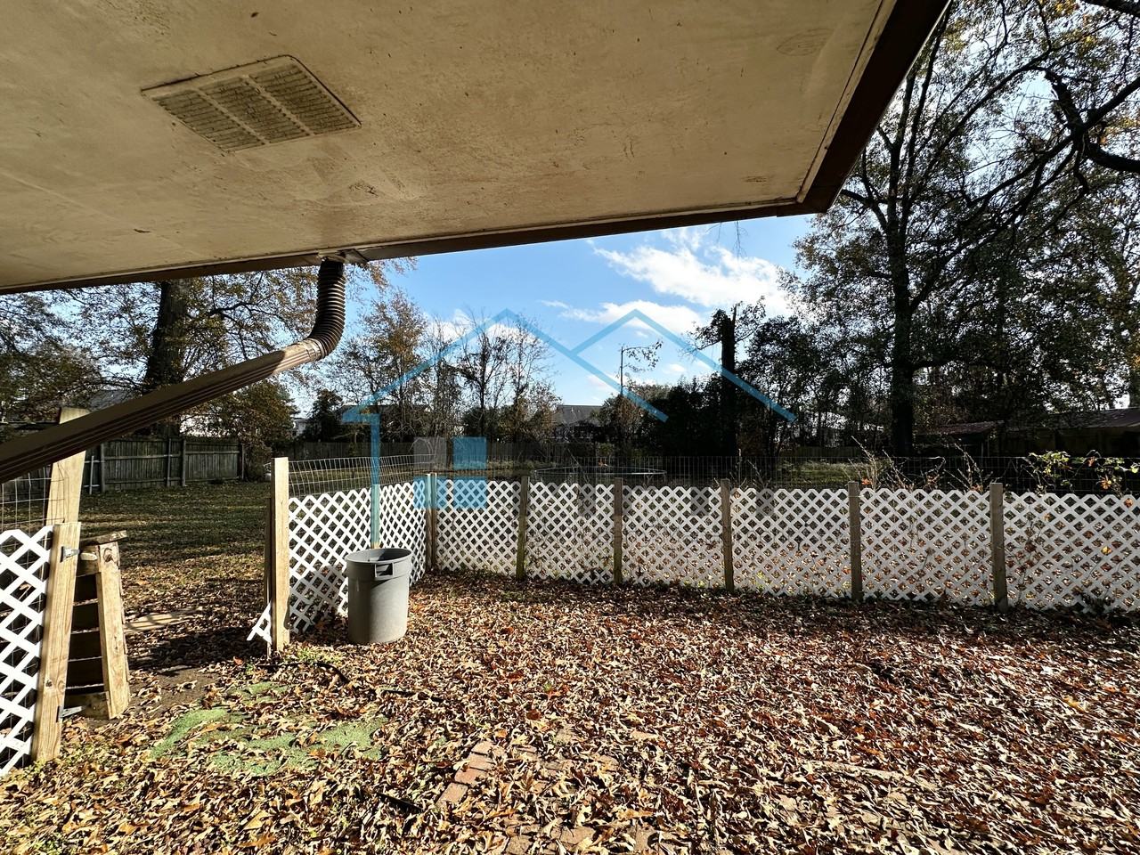 1104 Hilton St #1 - Photo 7 of 18