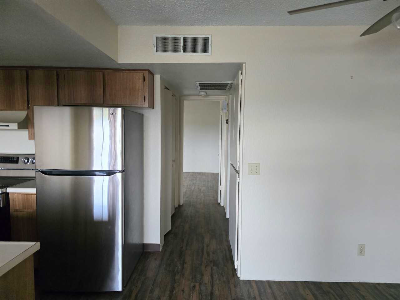 455 N Tegner St #1 - Photo 4 of 10