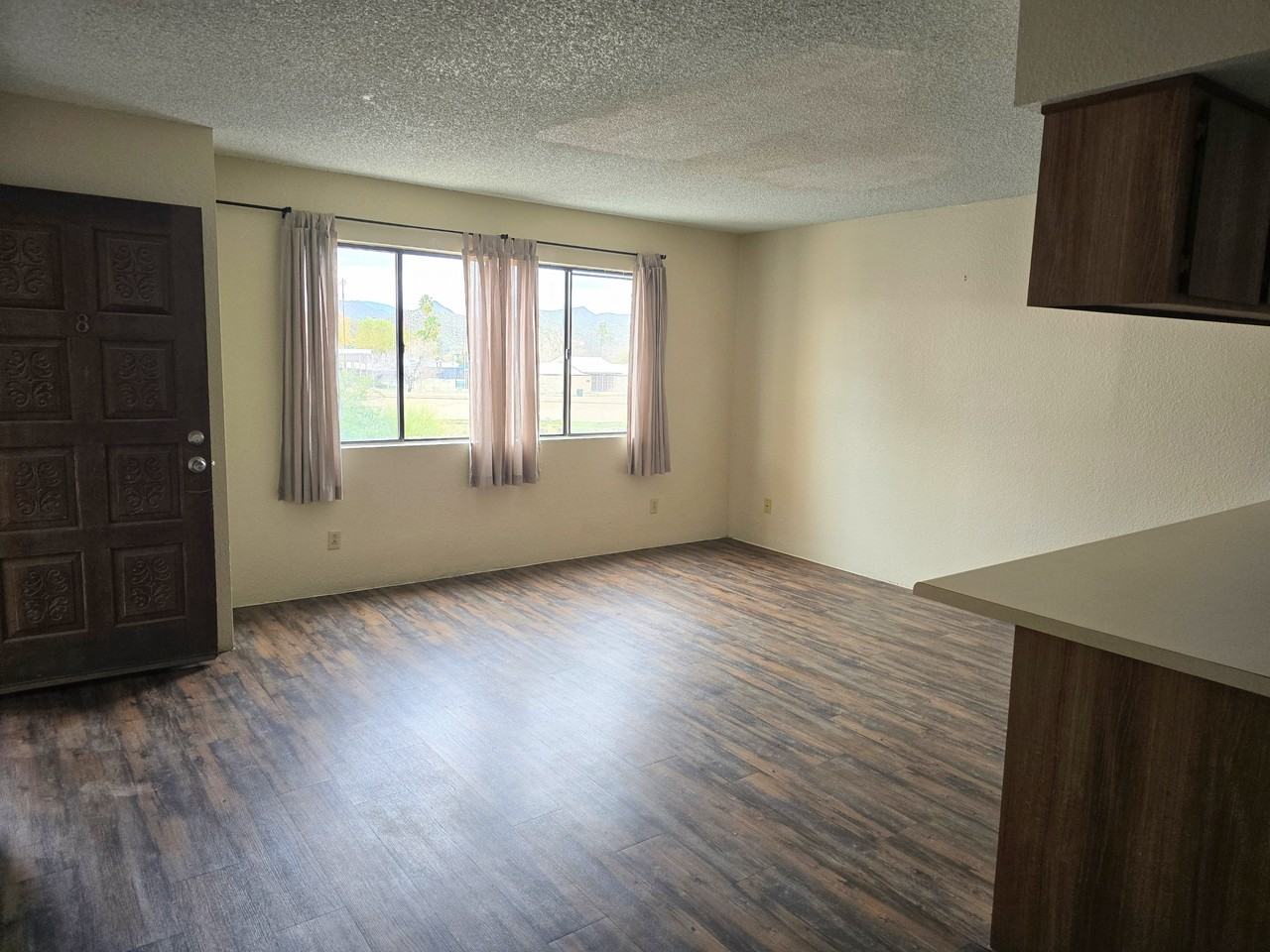 455 N Tegner St #1 - Photo 5 of 10