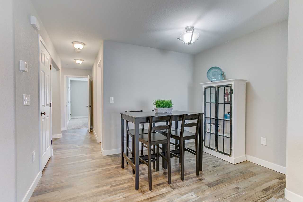 2731 E San Miguel St #202 - Photo 2 of 7