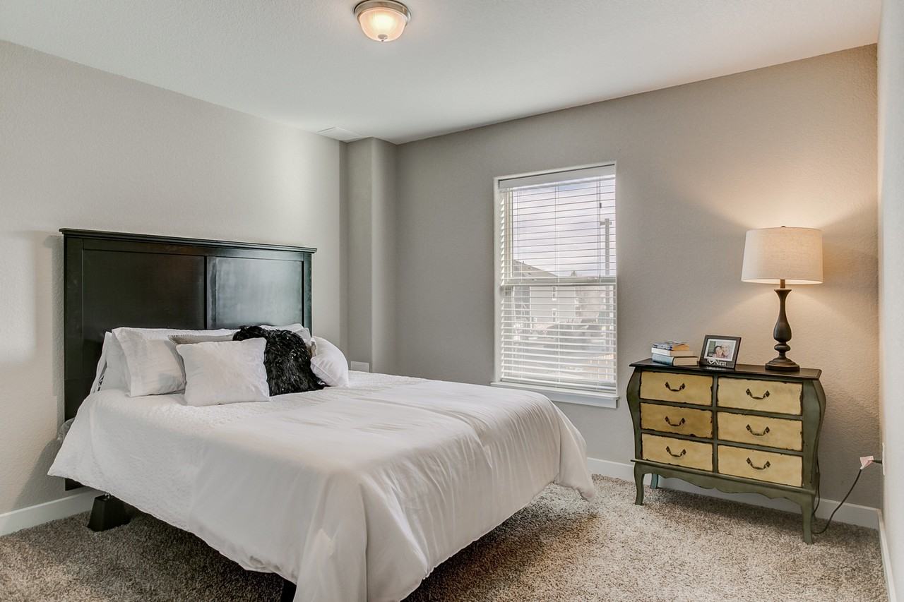 2731 E San Miguel St #202 - Photo 7 of 7