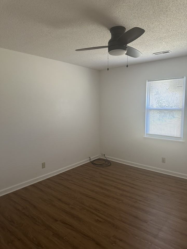 218 Donavan Dr #1 - Photo 7 of 10