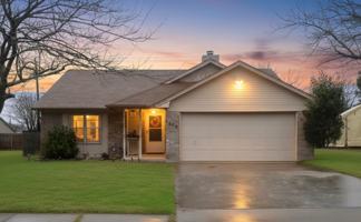 featured image of 1509 Iris Ave