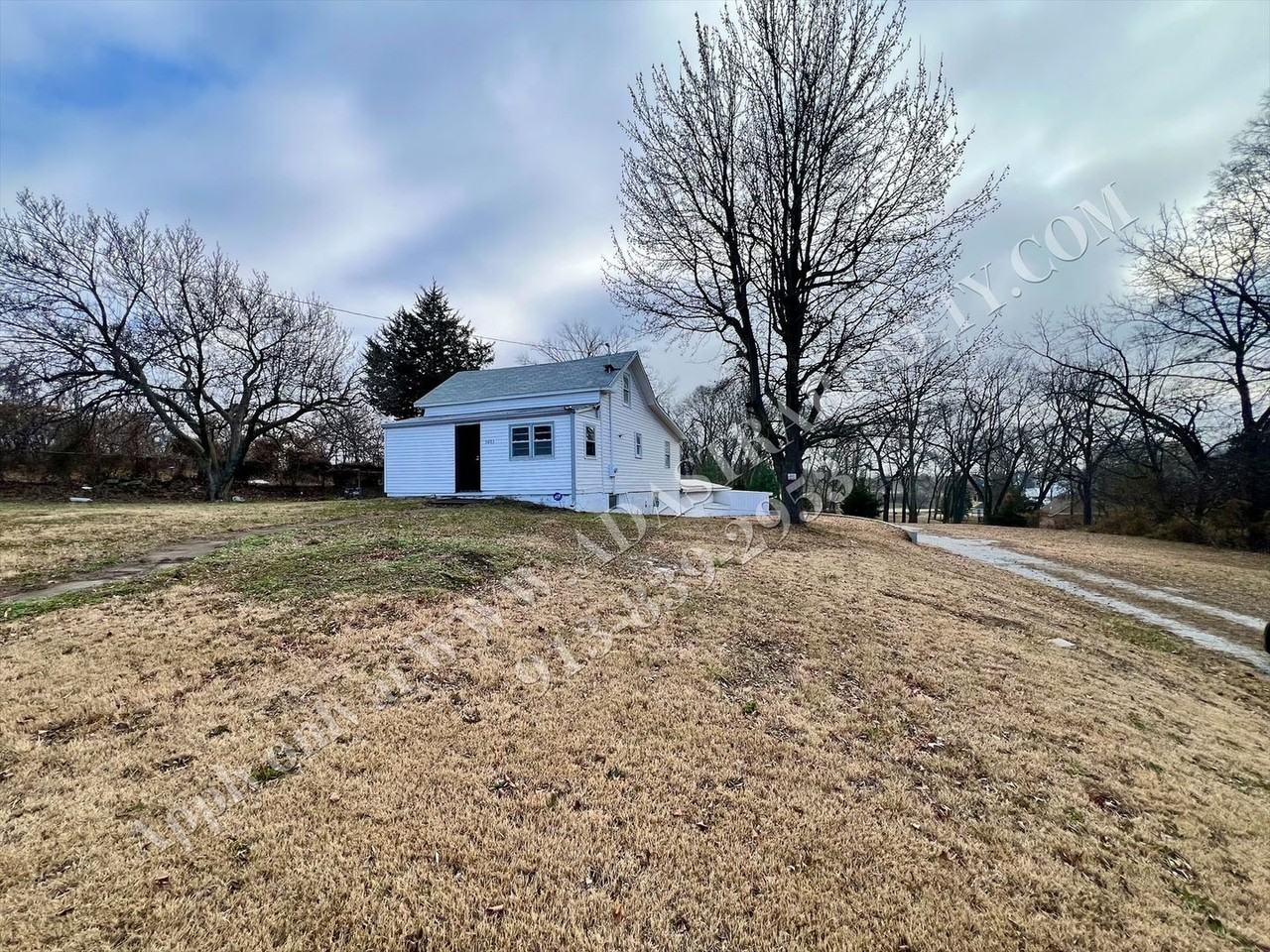 9603 E 35th St S - Photo 2 of 22