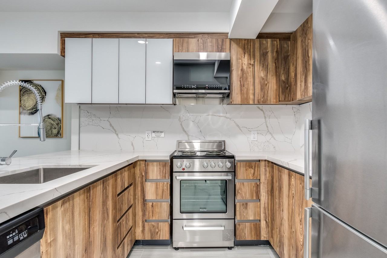 1168 Pendrell Street - Photo 10