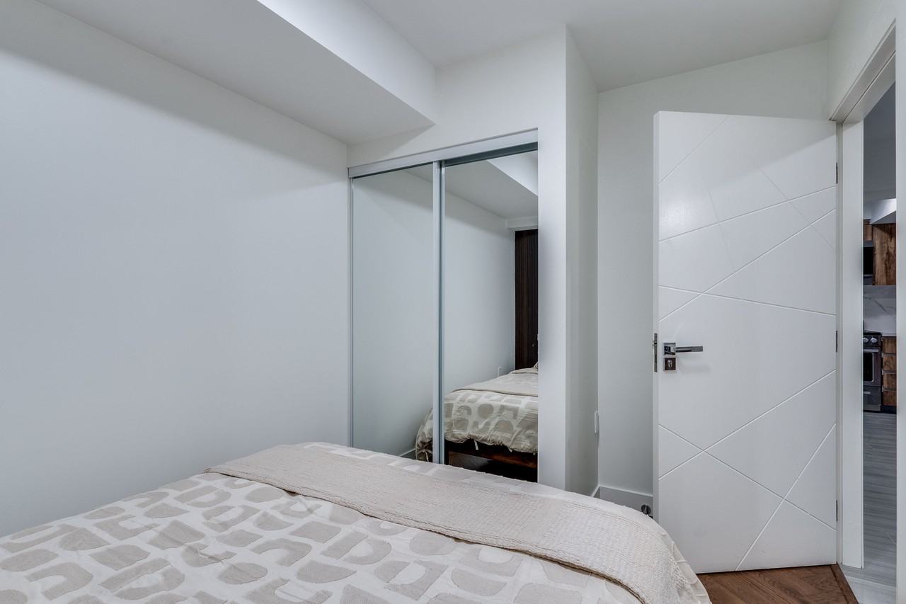 1168 Pendrell Street - Photo 15