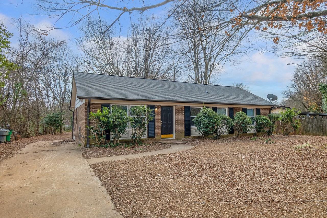 7327 Cormwell Ln - Photo 4 of 27