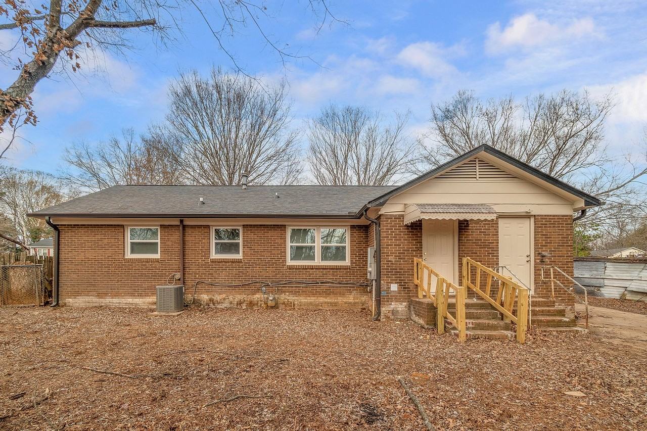 7327 Cormwell Ln - Photo 7 of 27