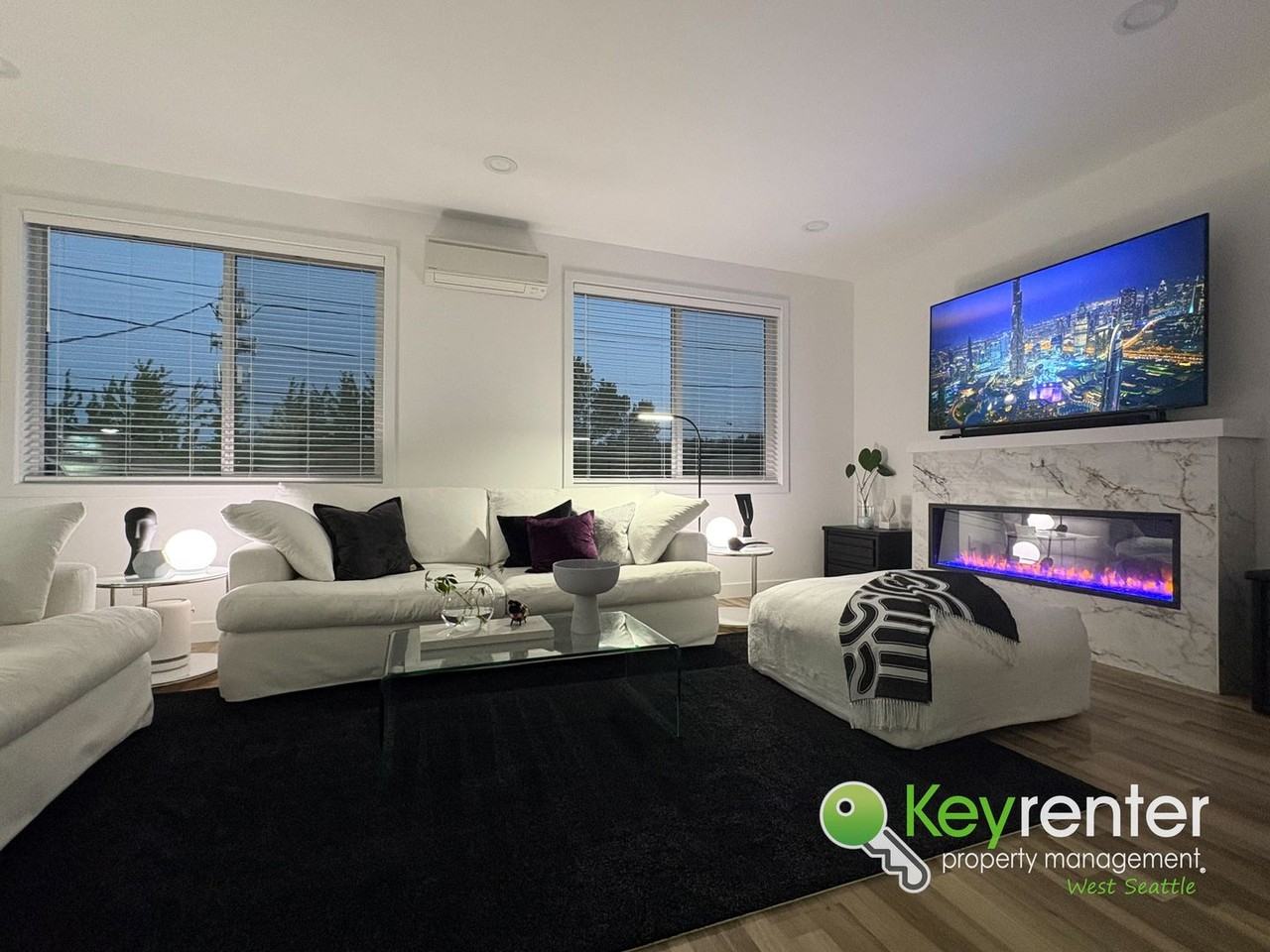 1042 S Director St - Photo 2 of 34